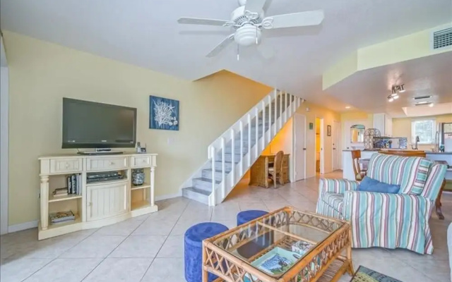photo 3 of Gulf Dunes #01 - 2Br Cabin