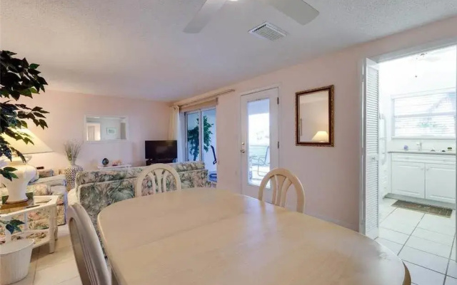 photo 2 of Gulf Front Community Pool 1 Br condo by RedAwning
