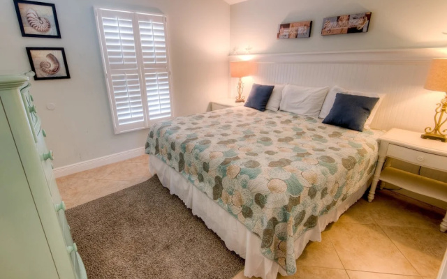 photo 2 of Gulf View Cottage