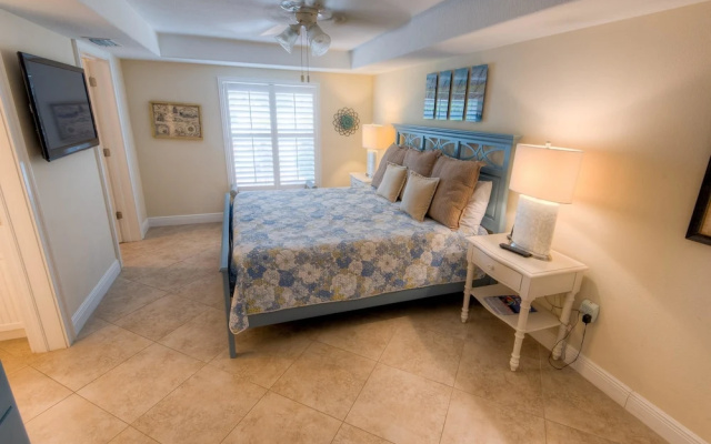 photo 4 of Gulf View Cottage