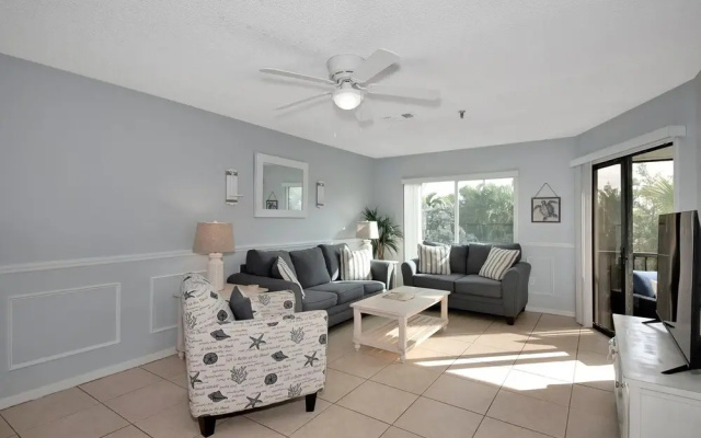 photo 2 of Gulf Watch 112 2 Bedroom Condo by Redawning