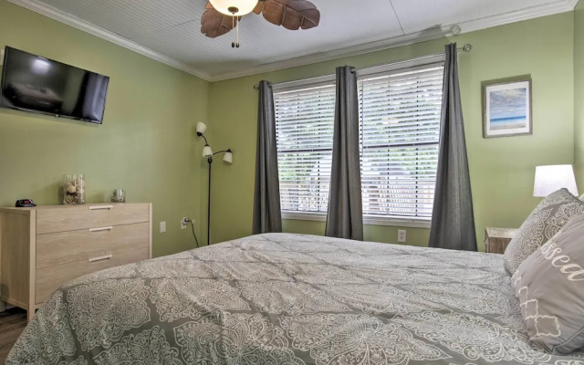photo 3 of Gulfport Bungalow by Jones Park/beach Access!