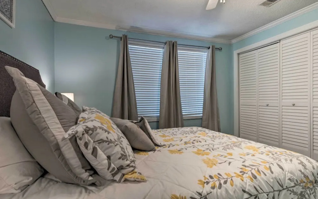 photo 4 of Gulfport Bungalow by Jones Park/beach Access!