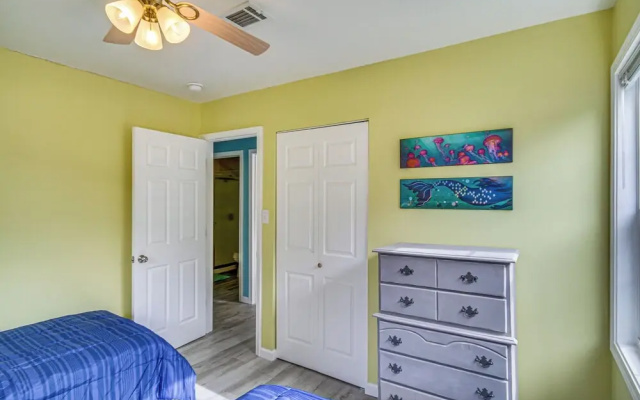 photo 5 of Gulfport Vacation Rental w/ Patio & Game Room!