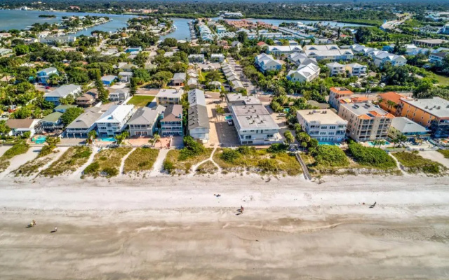 photo 4 of Gulfside Villas 3