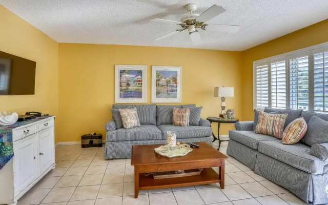 photo 3 of Gulfside Villas 6