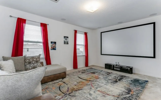 photo 3 of H6028 Beautiful 14 Bedroom Sleeps 30 Home