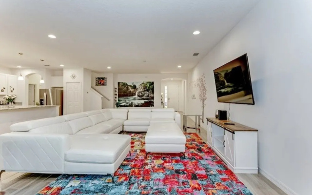 photo 4 of H6028 Beautiful 14 Bedroom Sleeps 30 Home