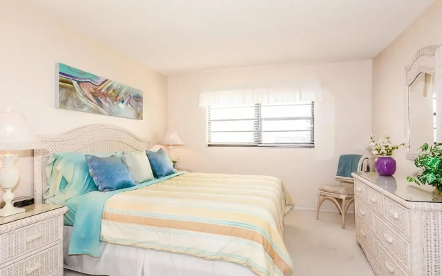 photo 2 of Ha508 - Top Floor 1 1 Condo With Beautiful Ocean Views