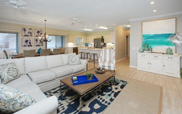 photo 4 of Habby Times - 1014249 - 4 Br home by RedAwning