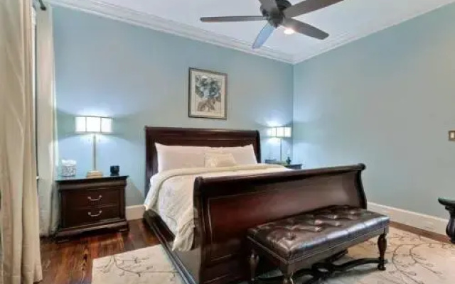 photo 2 of Habersham House