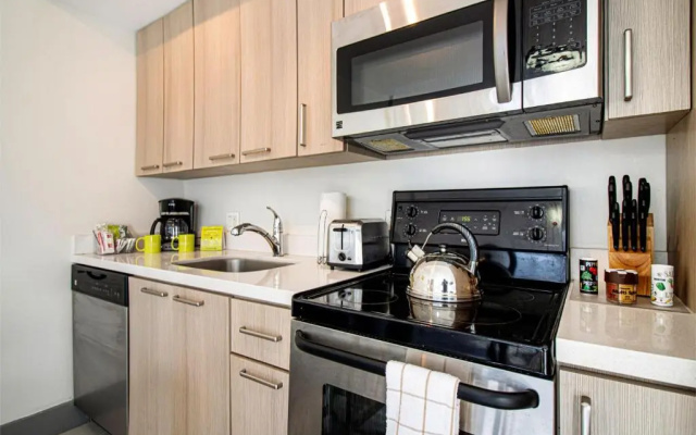 photo 3 of Roami at Habitat Brickell