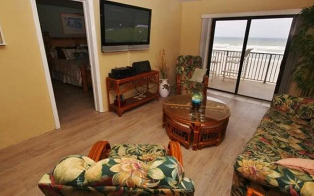 photo 4 of Hacienda del Sol II 413