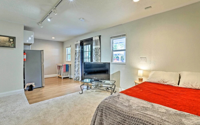 photo 3 of Haines City Studio: Walk to Shopping & Dining!