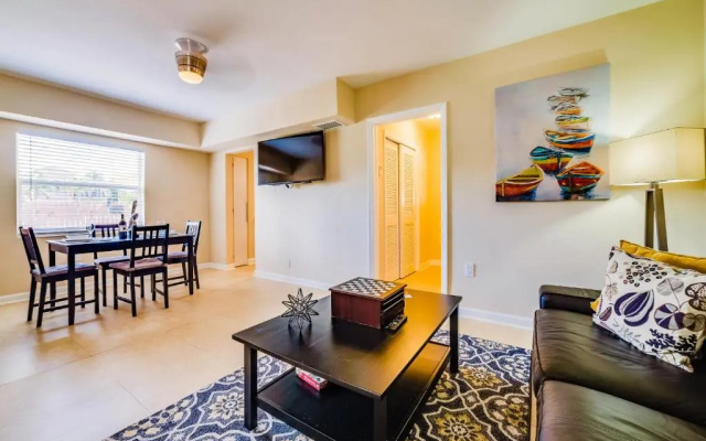 photo 5 of Hainsley Apartments at 1115