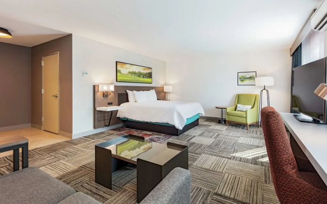 photo 4 of Hilton Garden Inn Davis Downtown