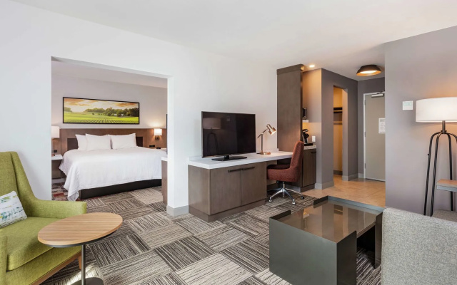 photo 5 of Hilton Garden Inn Davis Downtown