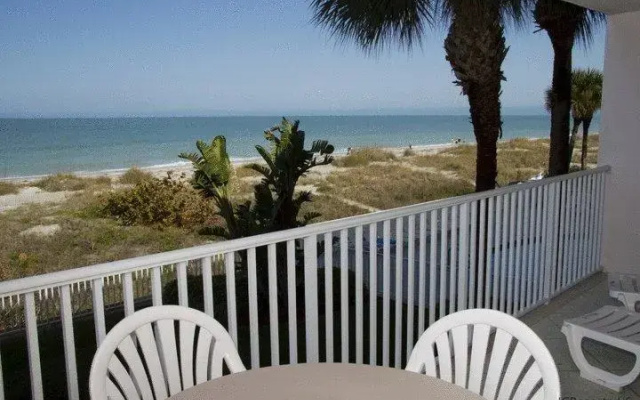photo 4 of Hamilton House by JC Resort Vacation Rentals