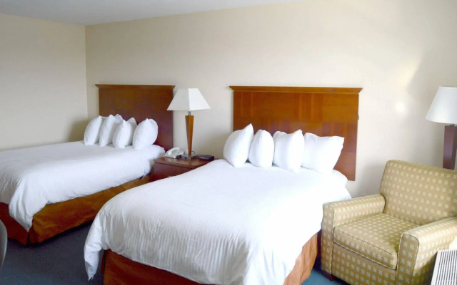 photo 3 of Hampton House Hotel