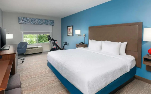 photo 3 of Hampton Inn Charlotte-Uptown