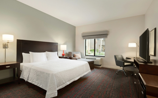 photo 3 of Hampton Inn & Suites Phoenix Glendale-Westgate