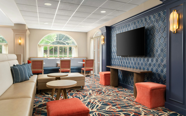 photo 2 of Hampton Inn & Suites Newport/Middletown