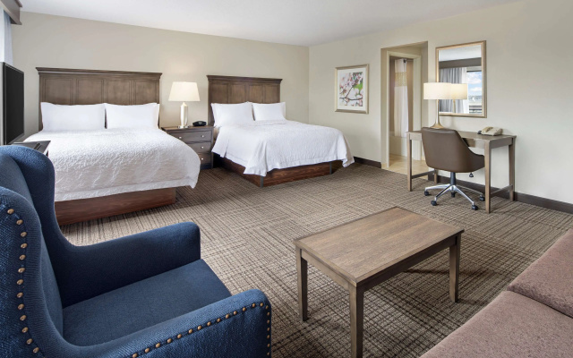 photo 5 of Hampton Inn & Suites Alexandria Old Town Area South