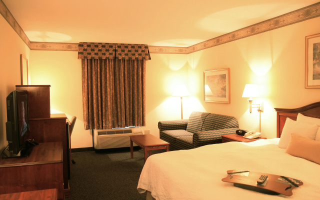 photo 5 of Hampton Inn & Suites Atlanta Airport North I-85