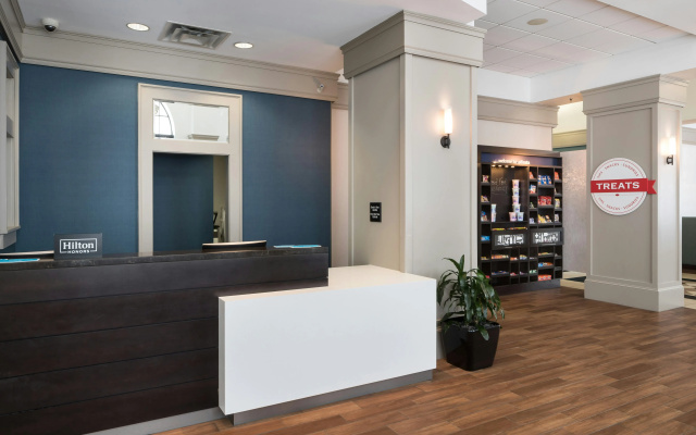 photo 2 of Hampton Inn & Suites Atlanta-Downtown