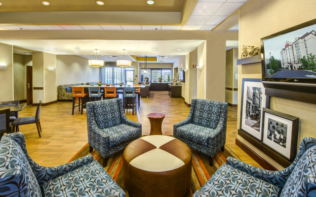 photo 2 of Hampton Inn & Suites Atlanta Galleria