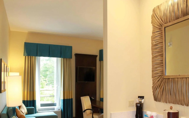 photo 5 of Hampton Inn & Suites Stroudsburg Pocono Mountains