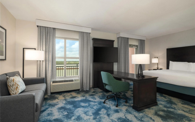 photo 4 of Hampton Inn & Suites Baton Rouge Downtown