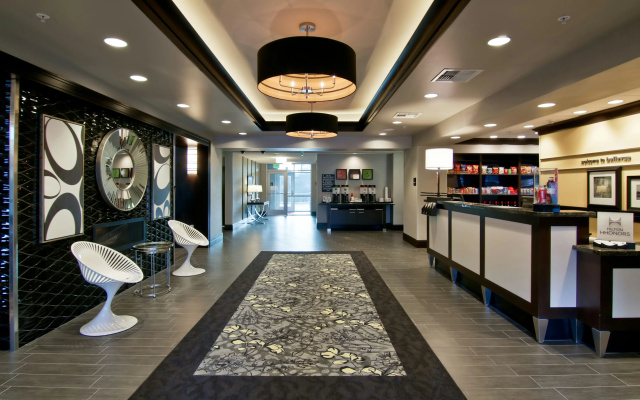 photo 2 of Hampton Inn & Suites Bellevue Downtown-Seattle