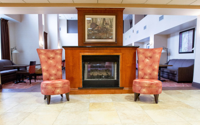 photo 2 of Hampton Inn & Suites Blairsville