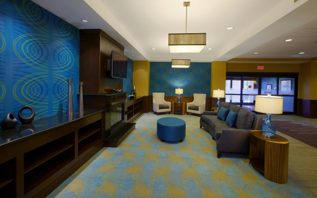 photo 2 of Hampton Inn & Suites Burlington, NC