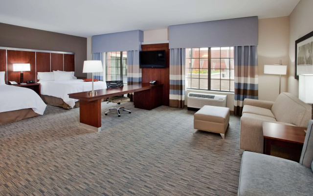 photo 4 of Hampton Inn & Suites Chapel Hill-Carrboro/Downtown