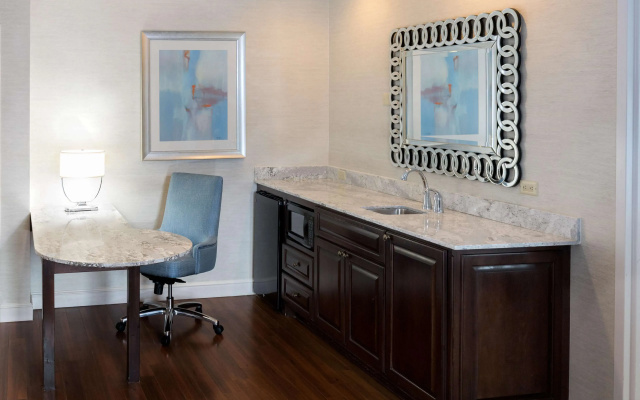 photo 4 of Hampton Inn & Suites Charlotte/South Park at Phillips Place