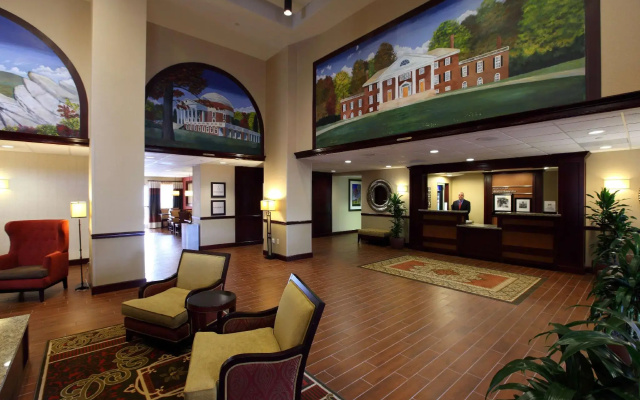 photo 2 of Hampton Inn & Suites Charlottesville-At the University