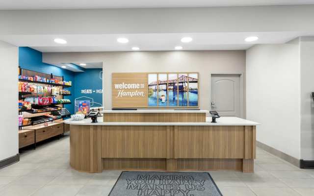 photo 2 of Hampton Inn & Suites Chicago Deer Park