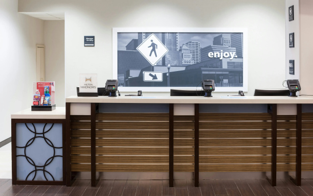 photo 2 of Hampton Inn & Suites Chicago-North Shore/Skokie