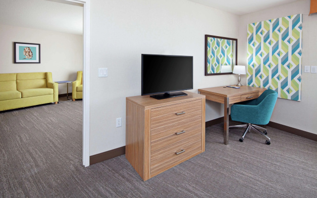 photo 2 of Hampton Inn & Suites Chino Hills