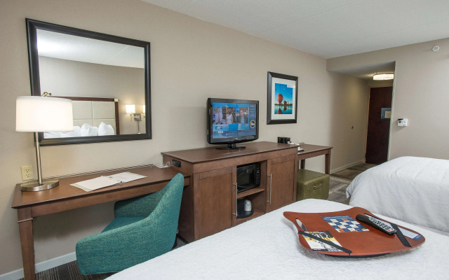 photo 5 of Hampton Inn & Suites Cincinnati-Union Center