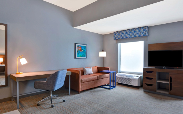 photo 5 of Hampton Inn & Suites Clearwater/St. Petersburg-Ulmerton Road, FL
