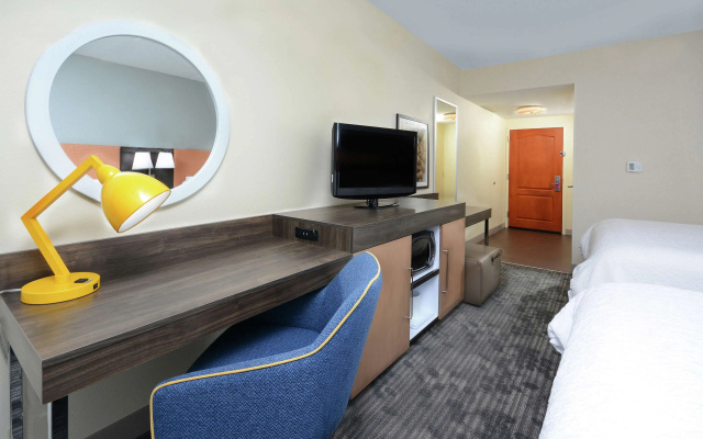photo 5 of Hampton Inn & Suites Clinton - I-26