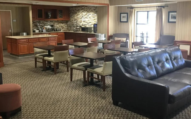 photo 2 of Best Western Plus Arrowhead Hotel