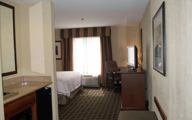photo 3 of Hampton Inn & Suites Columbia at University