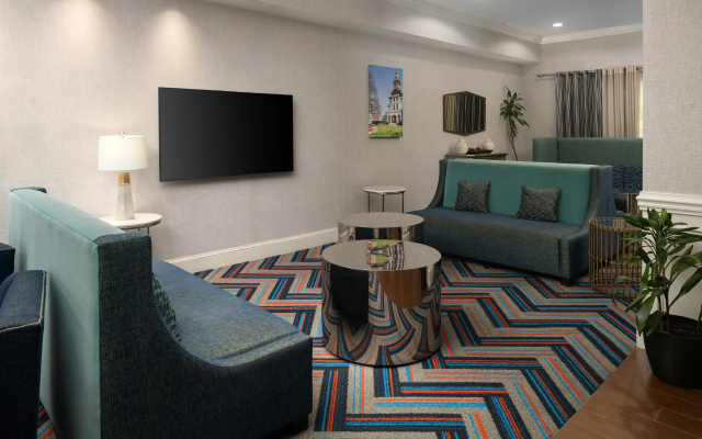 photo 4 of Hampton Inn & Suites Concord/Charlotte