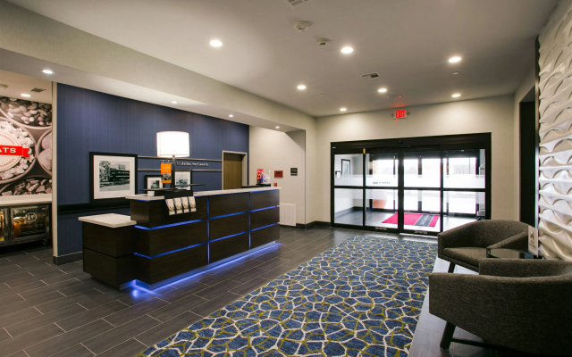 photo 2 of Hampton Inn & Suites Dallas/Ft. Worth Airport South
