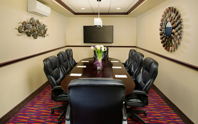 photo 2 of Hampton Inn & Suites Dallas/Lewisville-Vista Ridge Mall, TX