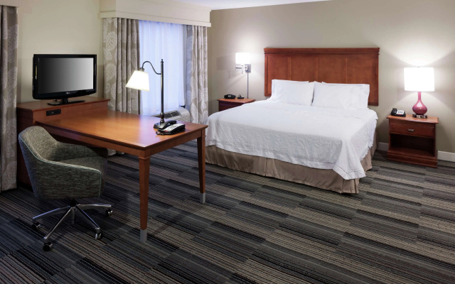 photo 2 of Hampton Inn & Suites Davenport